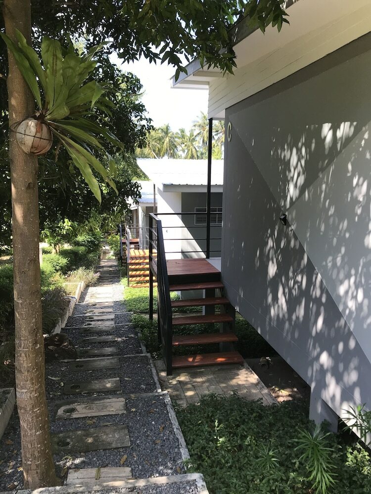 Hostal Live In Leaf Kohtao - Hostel