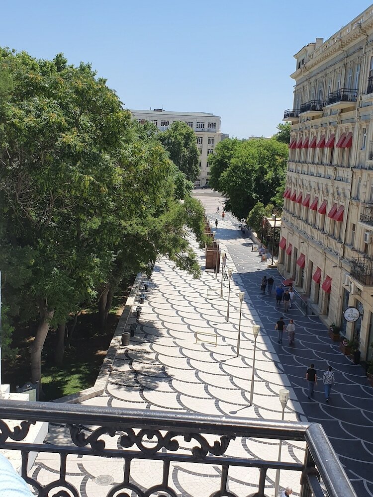 La Casa Nizami Hotel