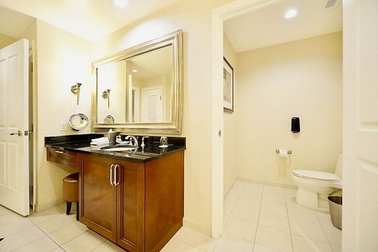 Hotel Abz Signature Suites