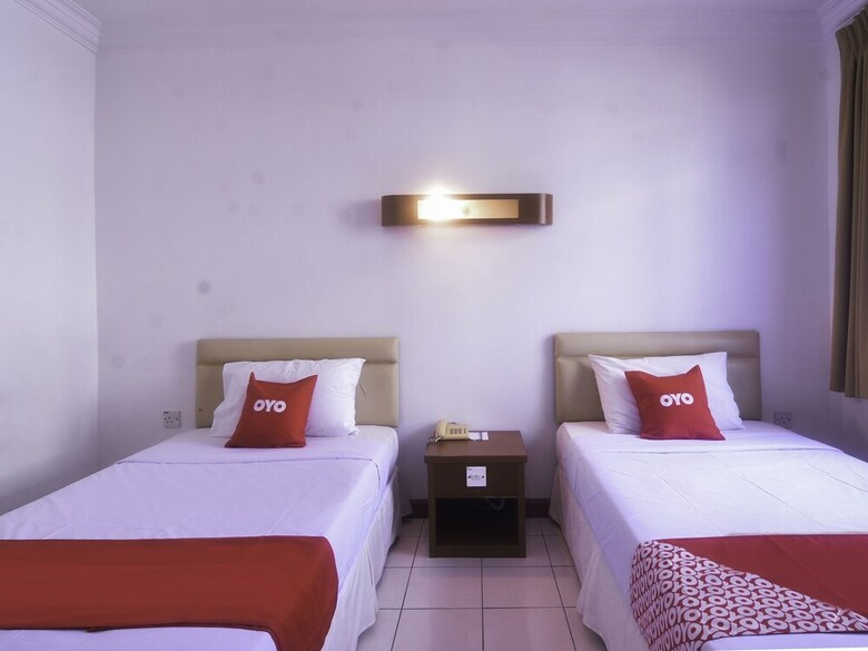 Hotel Oyo 89663 Theatre Inn