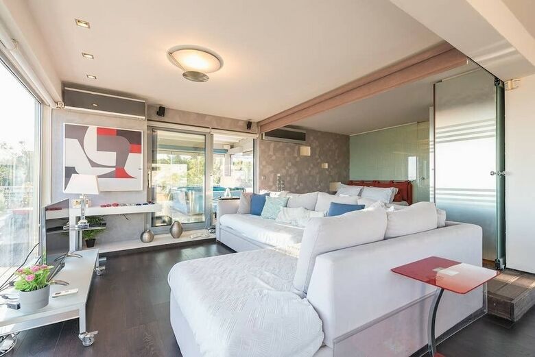 Apartamentos Sea View Apt With Jacuzzi- Sauna