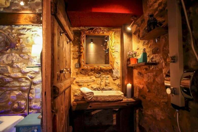 Apartamentos Antique Luxury Groundfloor Suite
