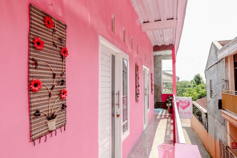 Hotel Pinky Guest House