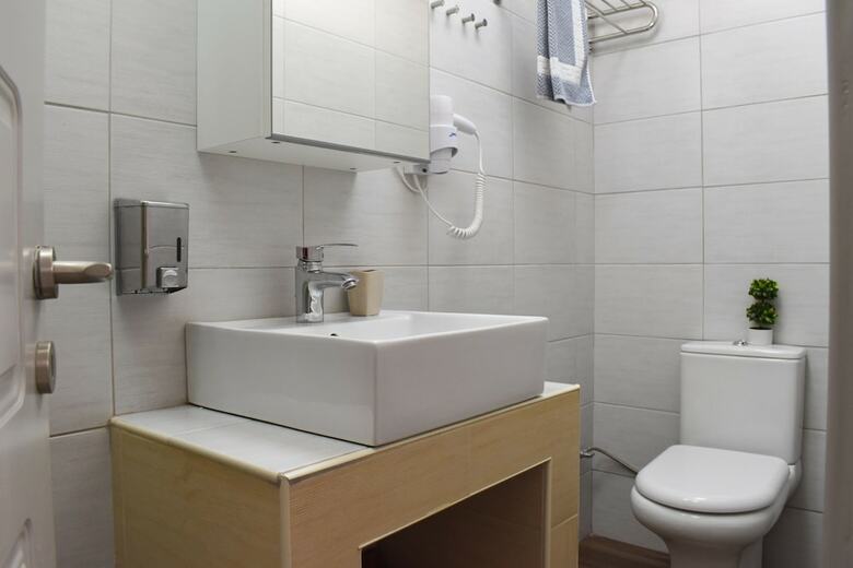 Apartamentos Stylish Maisonette Near The Sea &the City Center