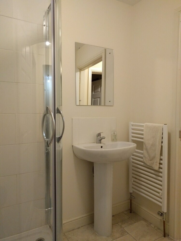 Apartamento Bassett Road Flat 2