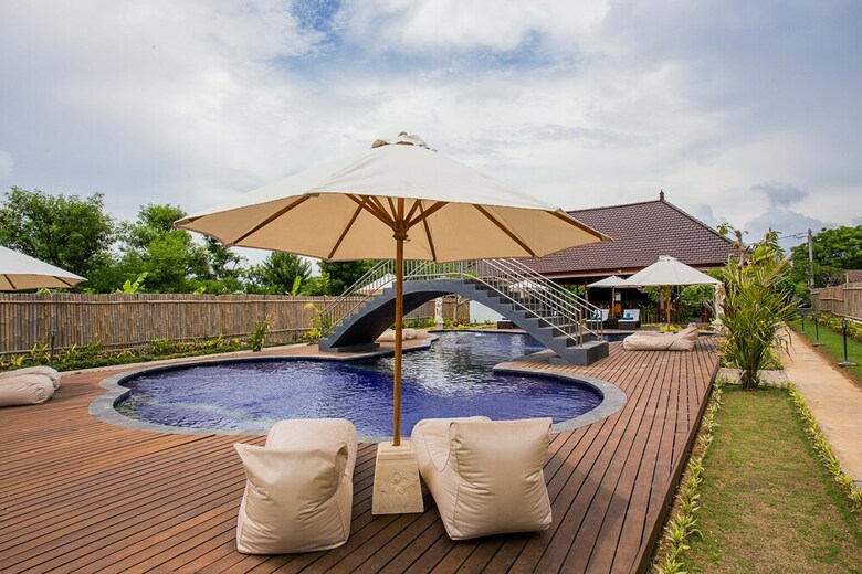 Bed & Breakfast Maharatu Villas