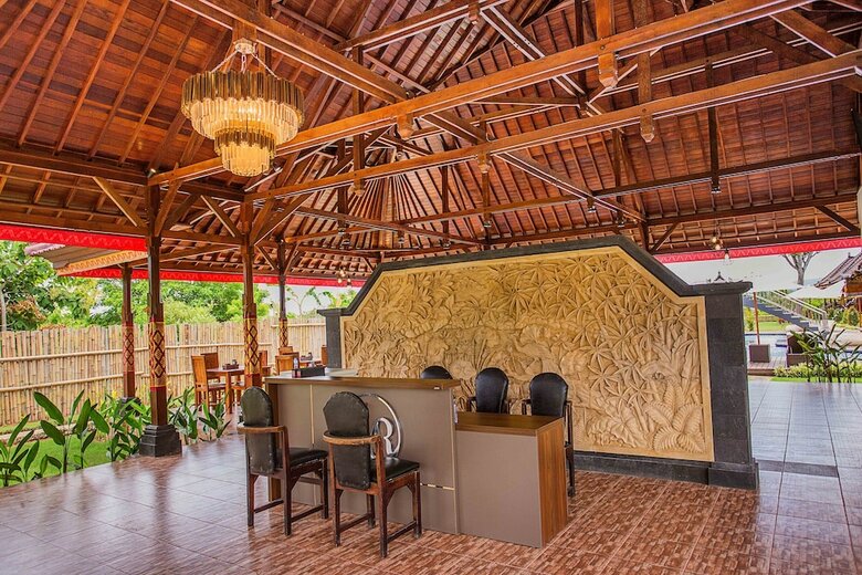 Bed & Breakfast Maharatu Villas