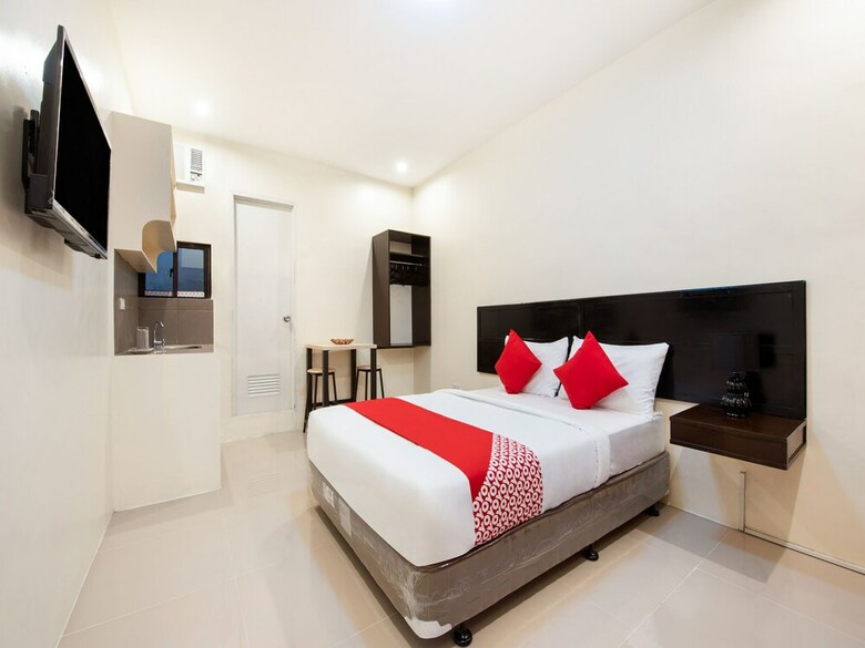Hotel Oyo 490 V-cat Apartelle
