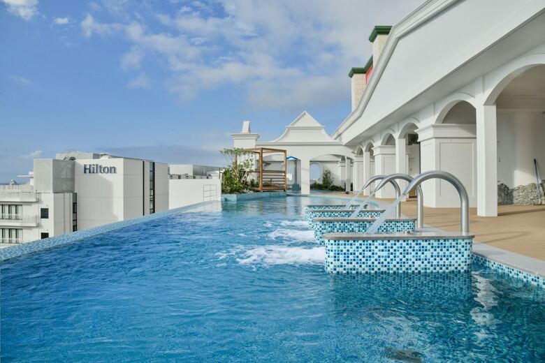 Hotel Lequ Okinawa Chatan Spa & Resort