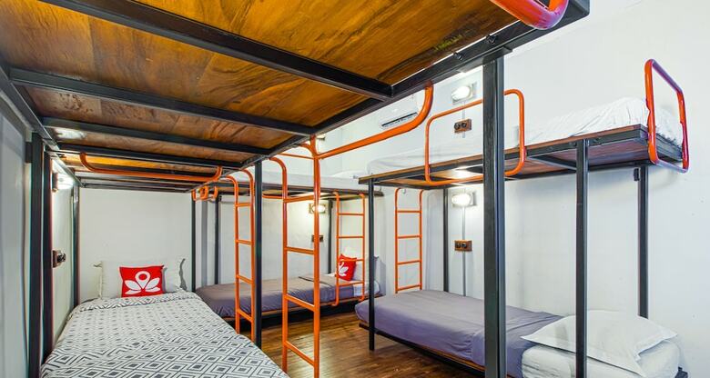Hotel Zen Rooms Bunkbed Near Ugm