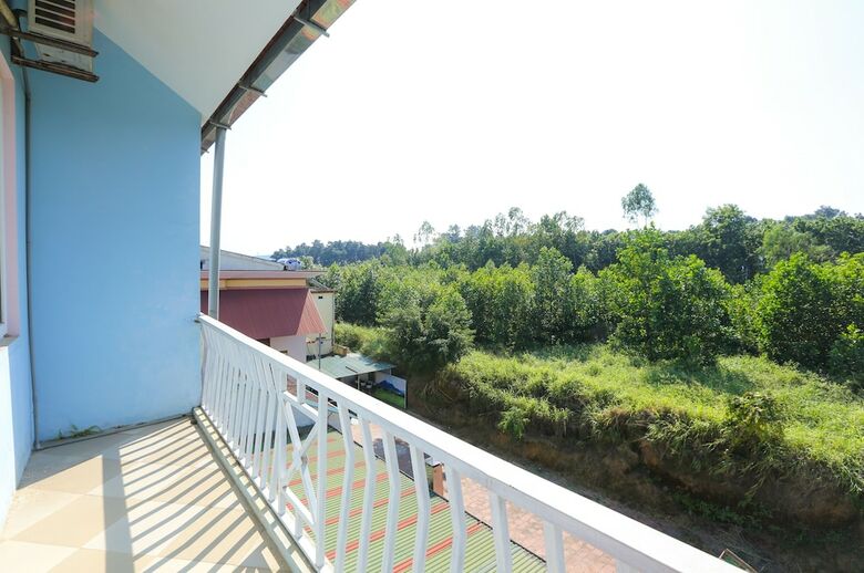 Oyo 593 Bach Duong Hotel