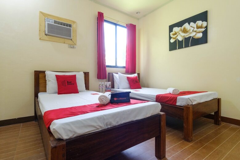 Hotel Reddoorz @ Poblacion 6 Coron
