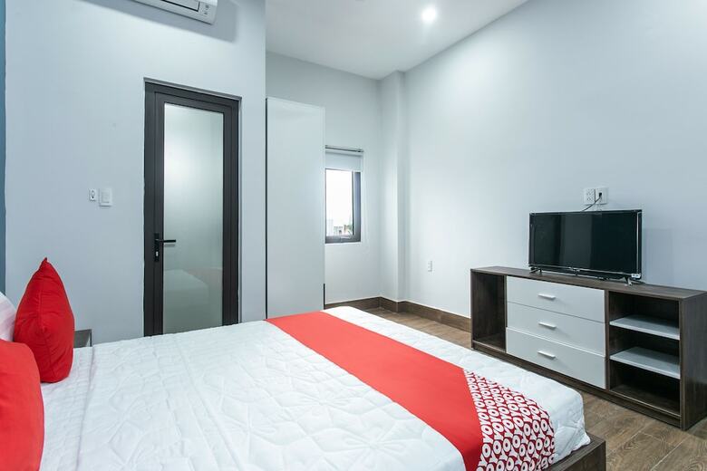 Hotel Oyo 586 Hoang Anh Apartment