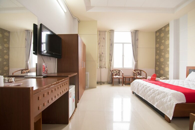 Hotel Reddoorz Near Saigon Zoo 3