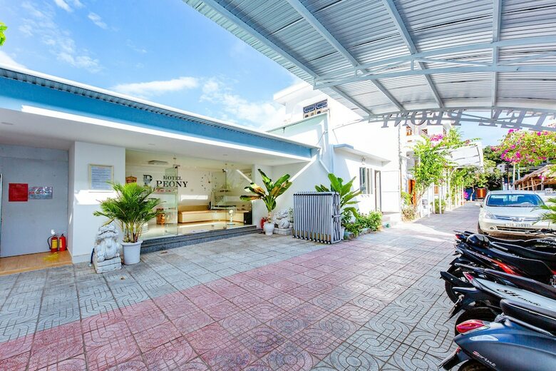 Oyo 598 Peony Hotel