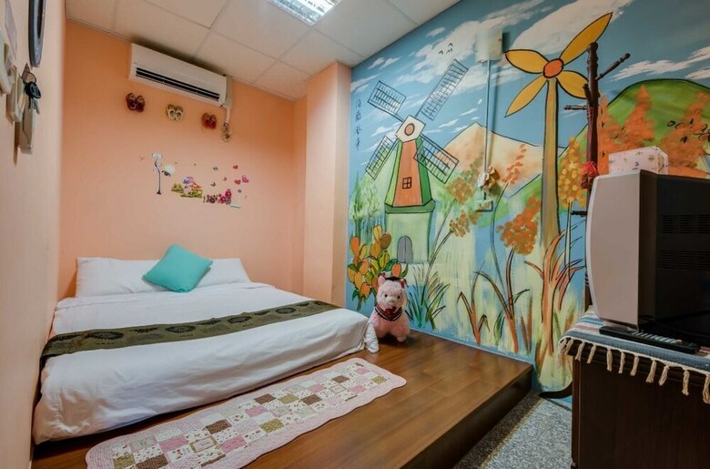 Hotel Crystal House Homestay