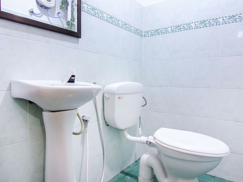 Oyo 89689 Zahrin Hotel