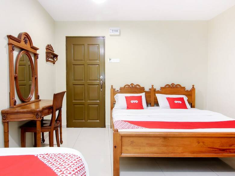 Oyo 89689 Zahrin Hotel
