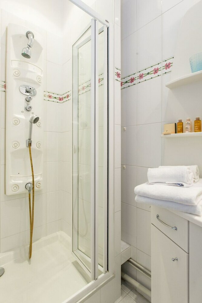 Apartamento Enchanting Murals By Trocadero Gardens