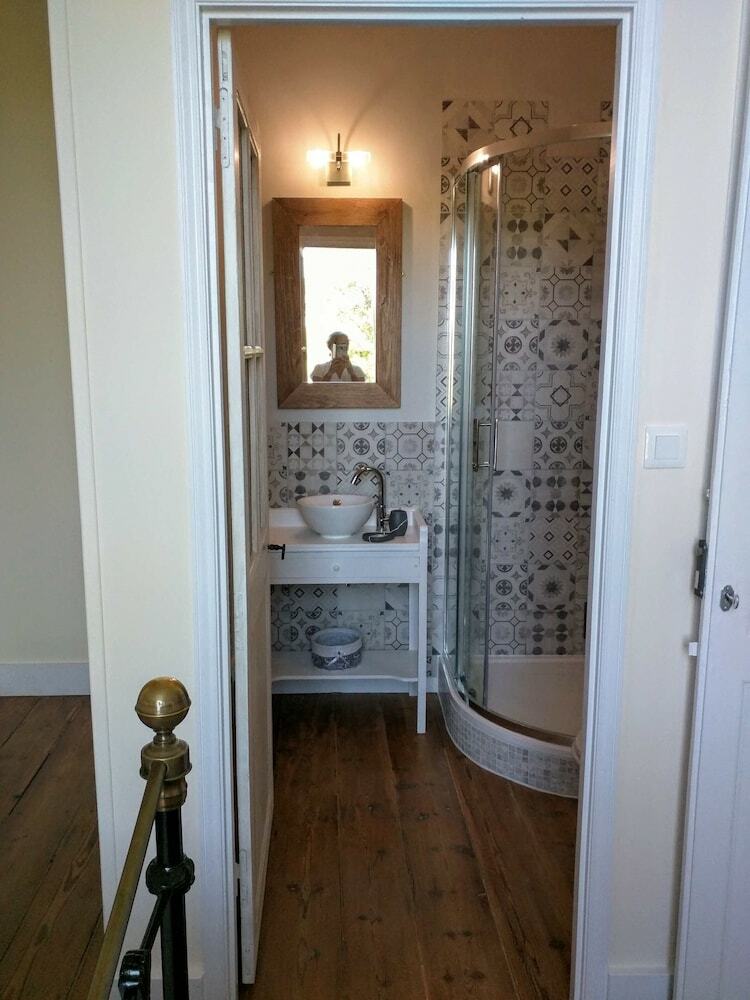 Bed & Breakfast Quai Des Fleurs Saint Savinien