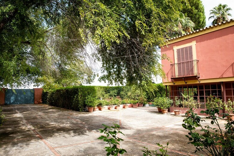 Villa Lucrecia