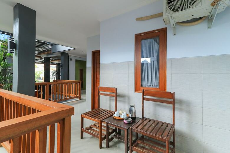 Hotel Deseruni Guest House