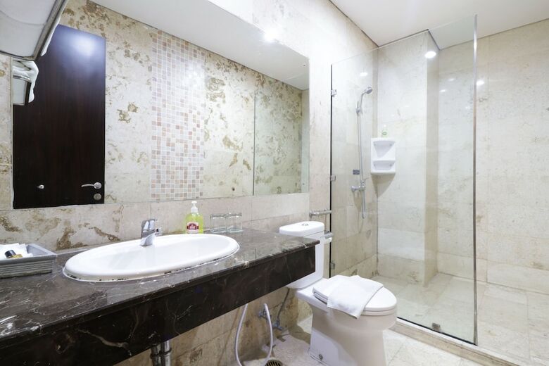 Hotel Gren Alia Jakarta