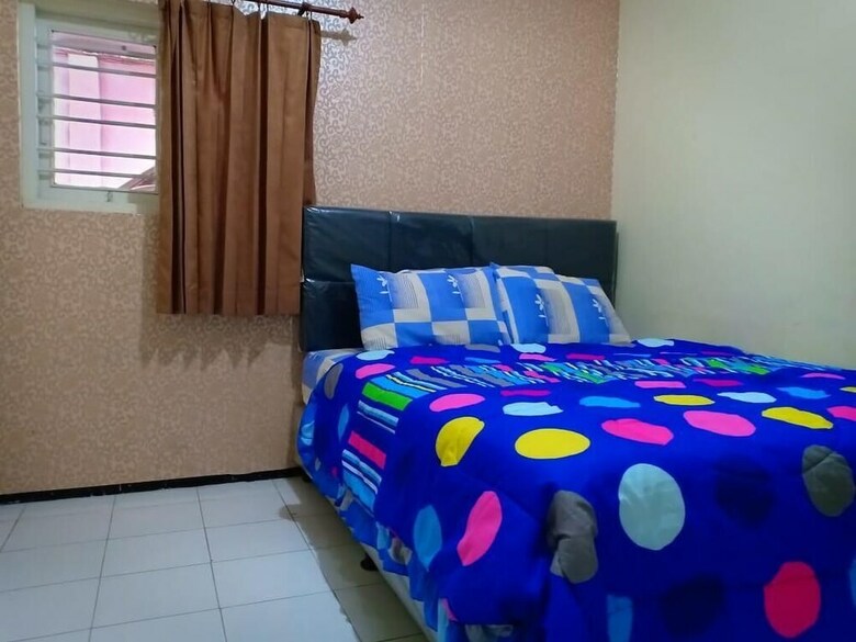 Hotel Nina King Homestay