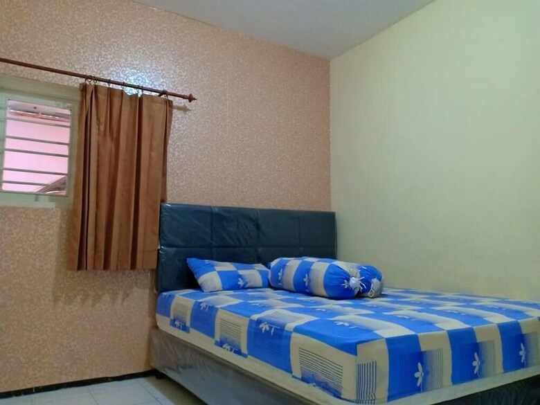 Hotel Nina King Homestay