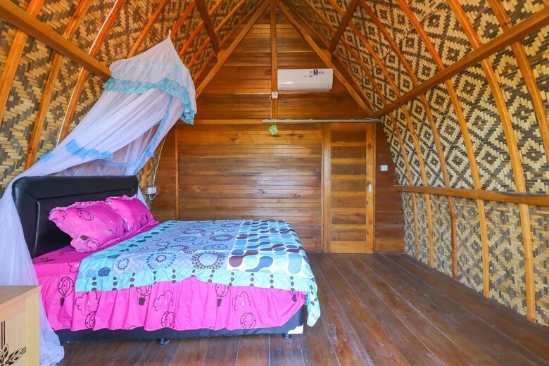 Hotel Road Hill Bungalow