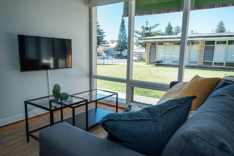Apartamento High Tide On Augusta-netflix, Wifi And Chill..