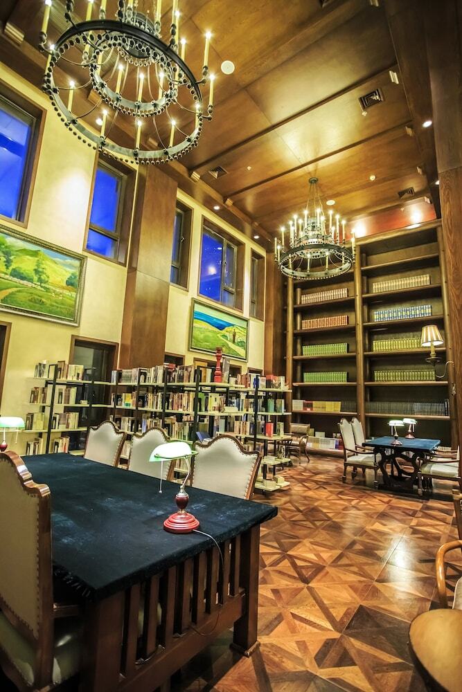 Orenda Teton Hotel