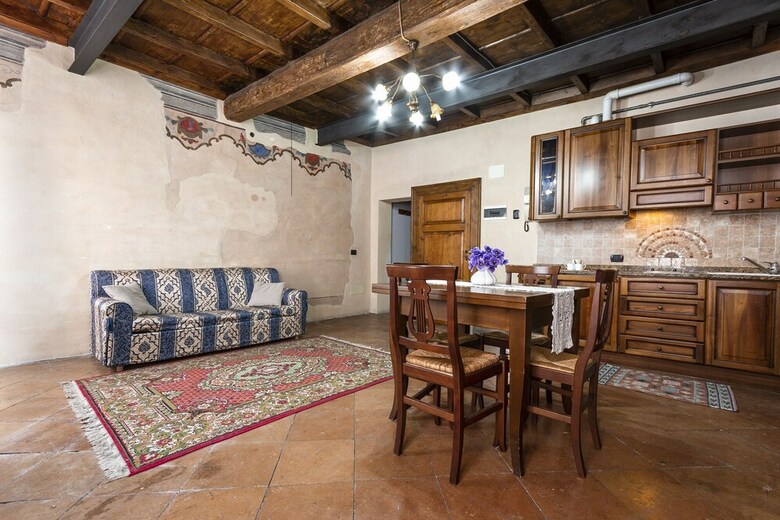Canossa Apartment