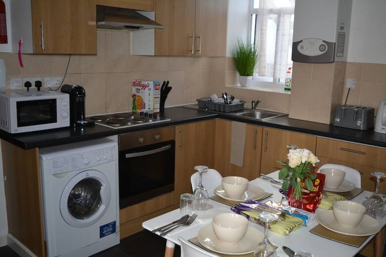 Luxury Apartment - Central Cardiff