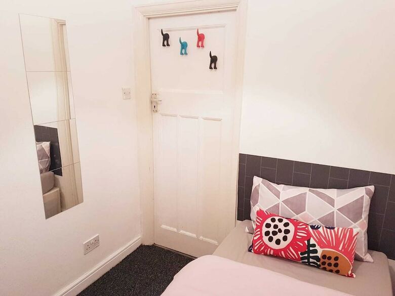 Hotel Budget House In Gants Hill