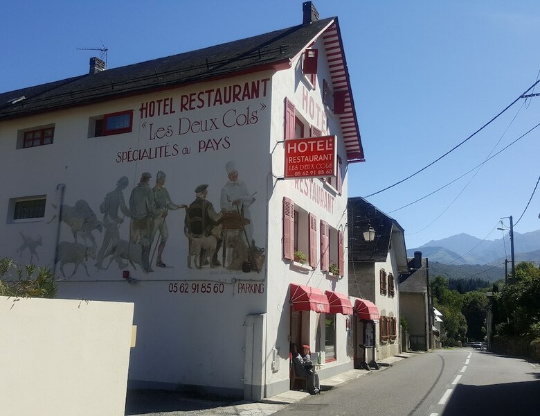 Hotel H�tel Des Deux Cols