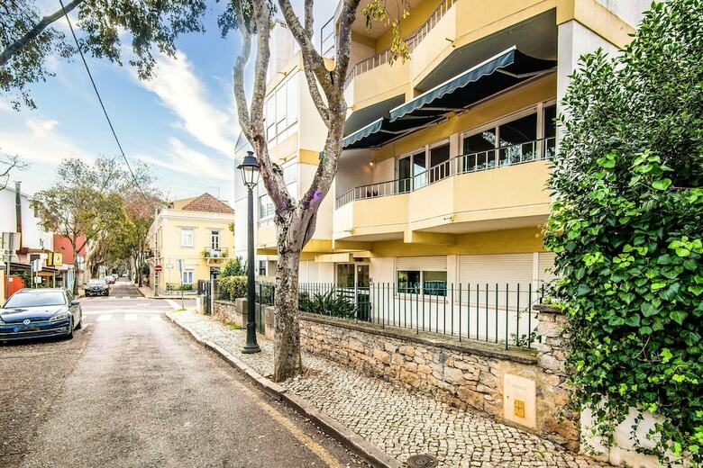 Apartment With 2 Bedrooms In Cascais, With Wifi