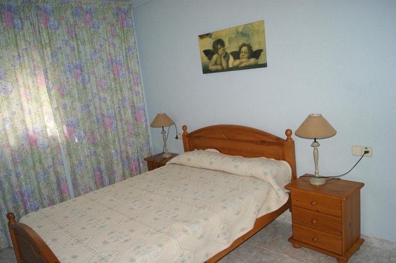 Apartamentos Marineu Casablanca 4-6  Bajo