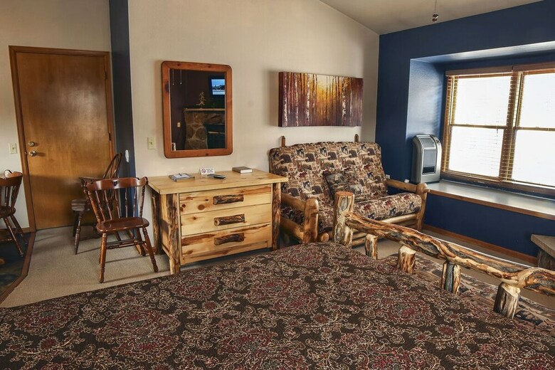 Cabana Lazy R Cottages: 18