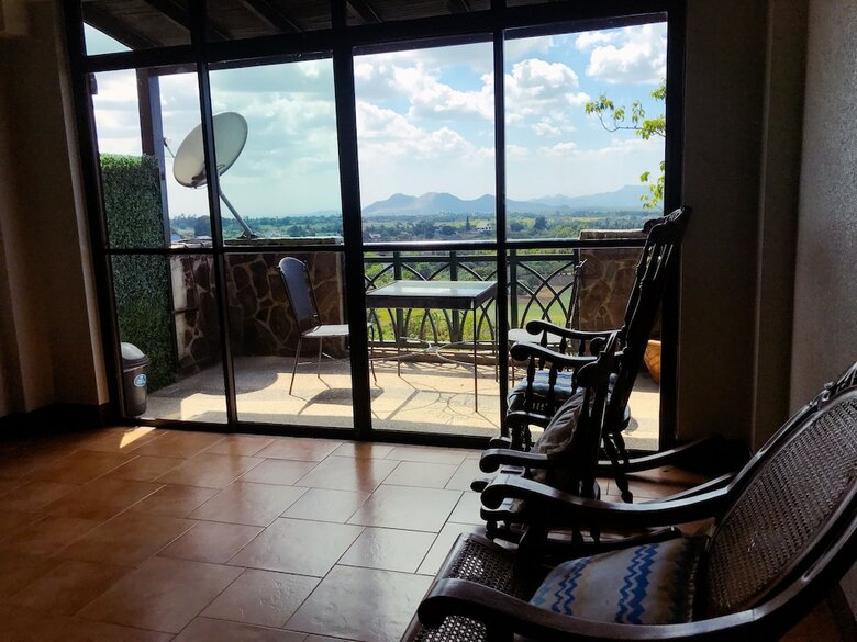 Hotel Mc Mountain Home Apartelle