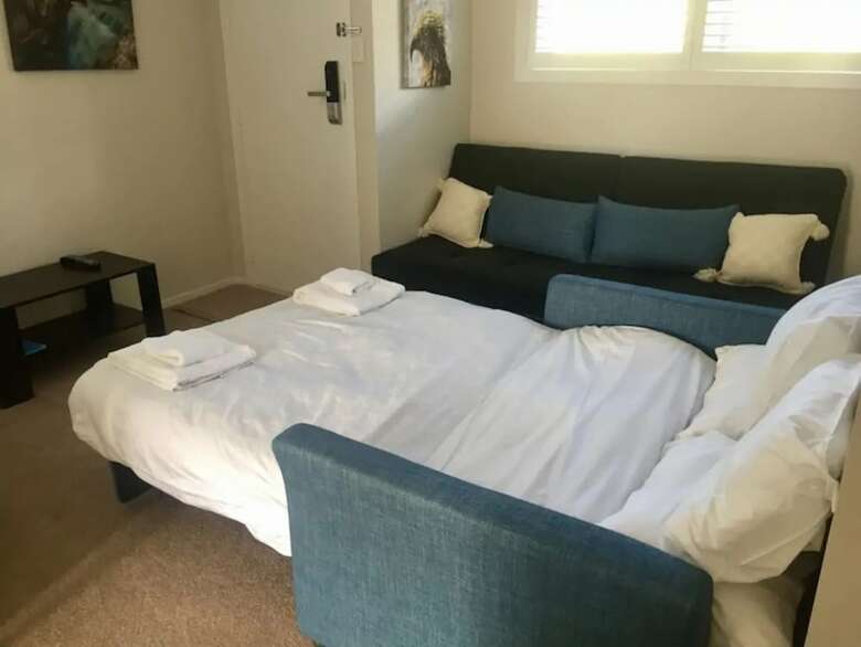 Modern Apartment In Meadowbank