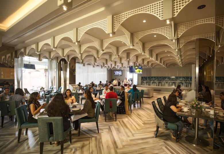 Hotel Seven Eleven Club