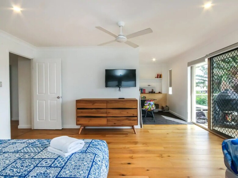 Apartamentos 4 Bedroom Boho Beach Pad By Beach