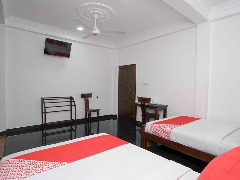 Hotel Oyo 489 Shirantha Rest