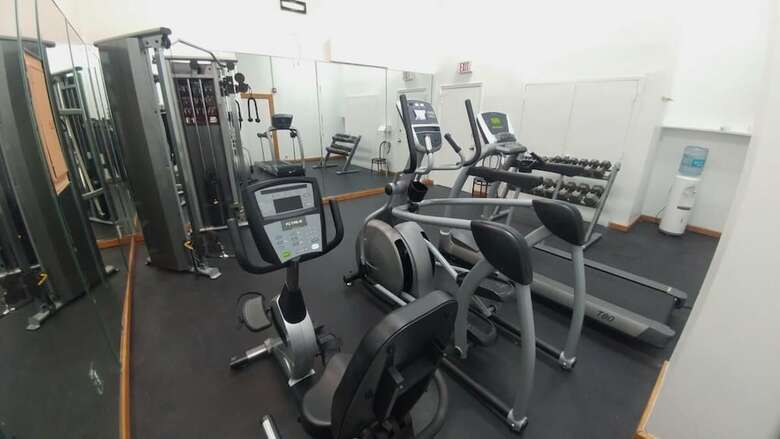 Penthouse Studio Sleeps 4, On Miami Beach