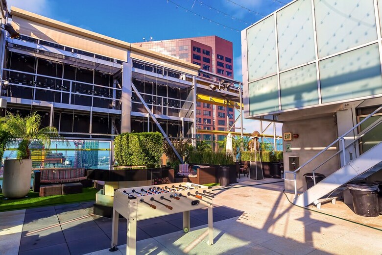 Residencia Tenten Wilshire - Official