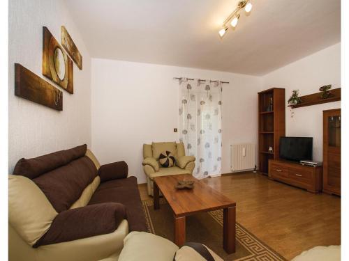 Holiday Home Nedescina Nedescina