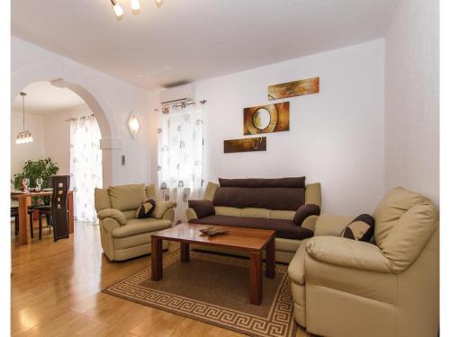 Holiday Home Nedescina Nedescina