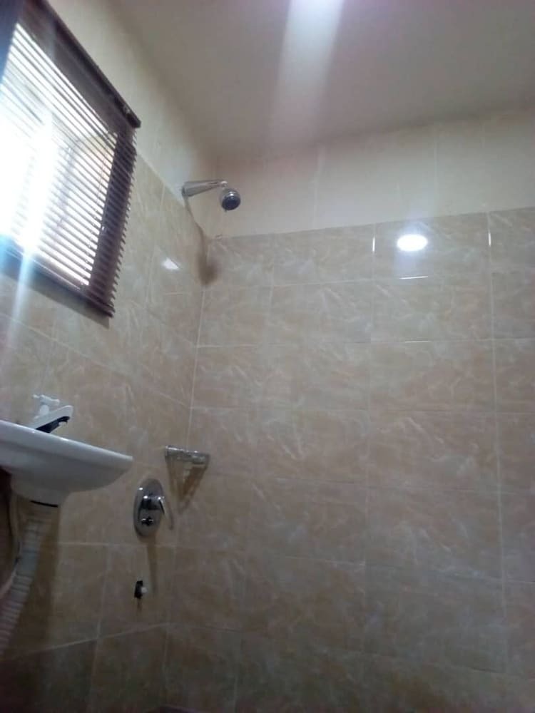 Hotel Terrag Luxury Suites Inn