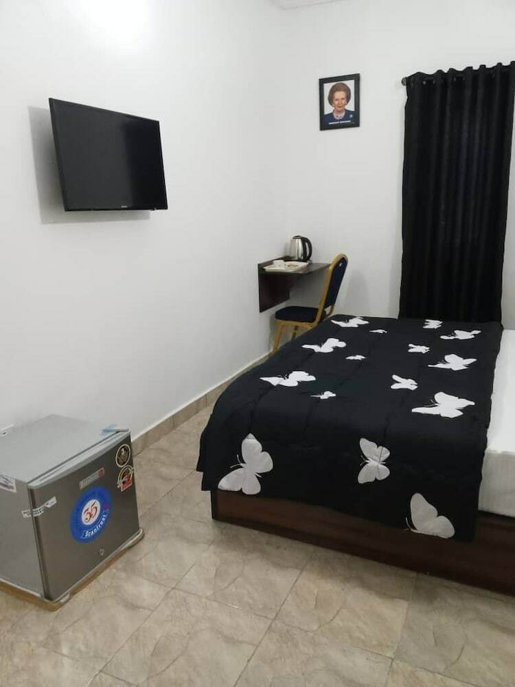 Hotel Terrag Luxury Suites Inn